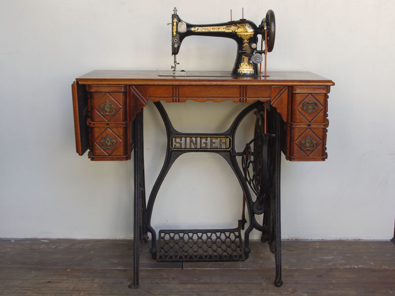 No.325 SINGER 27K 英国シンガー製 豪華足踏みミシン：アンティーク