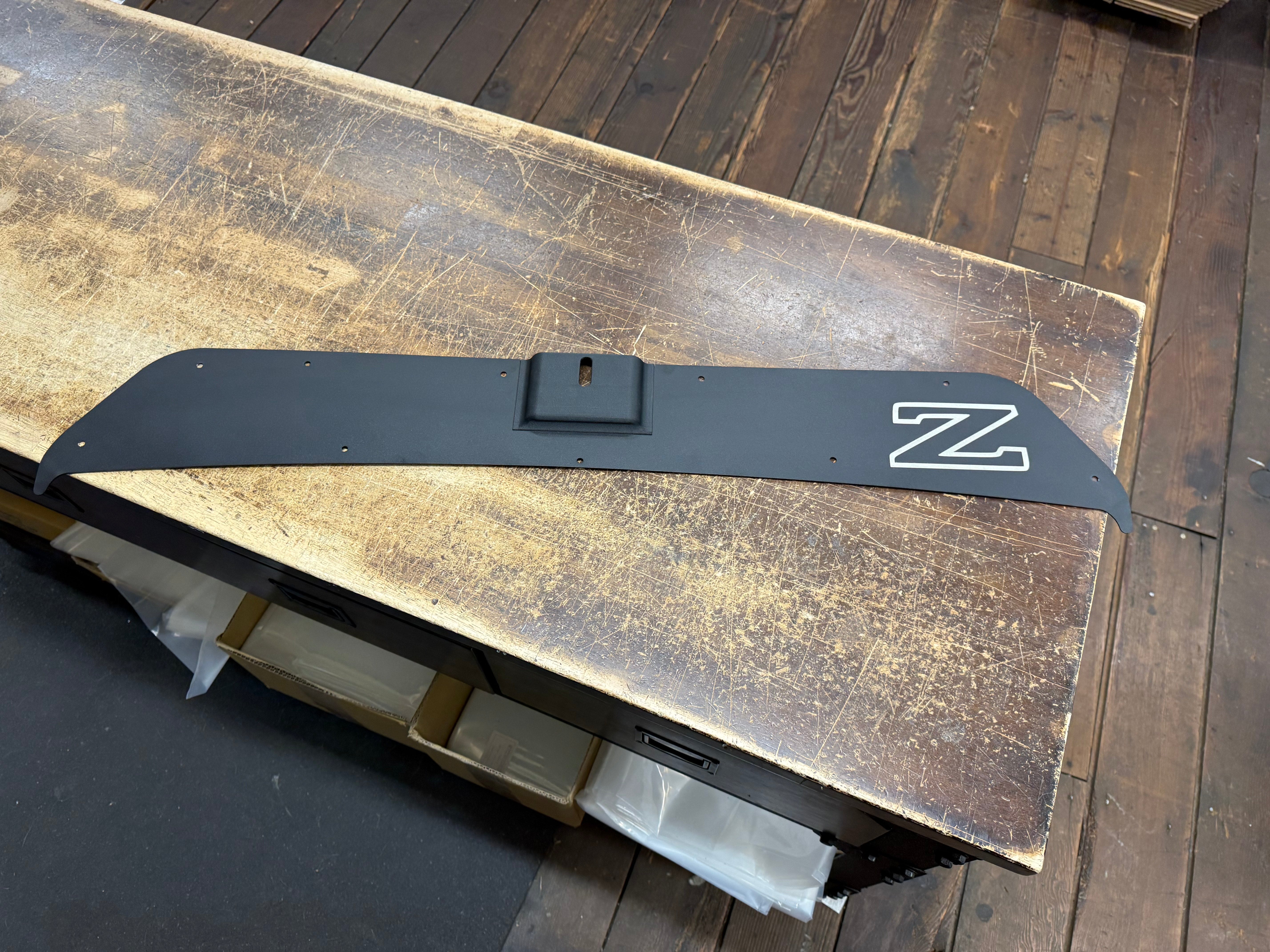 DECK LID PLATE | NISSAN | 300ZX Z31