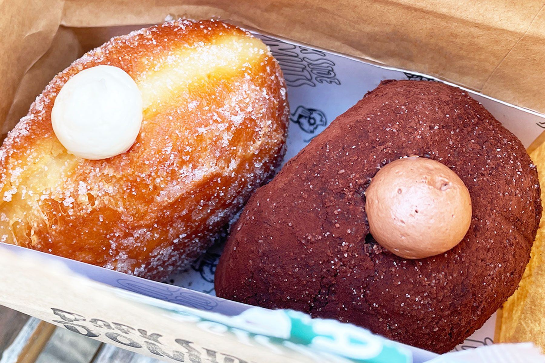 揚げドーナッツを持って世田谷公園でピクニック気分！三軒茶屋「PARK