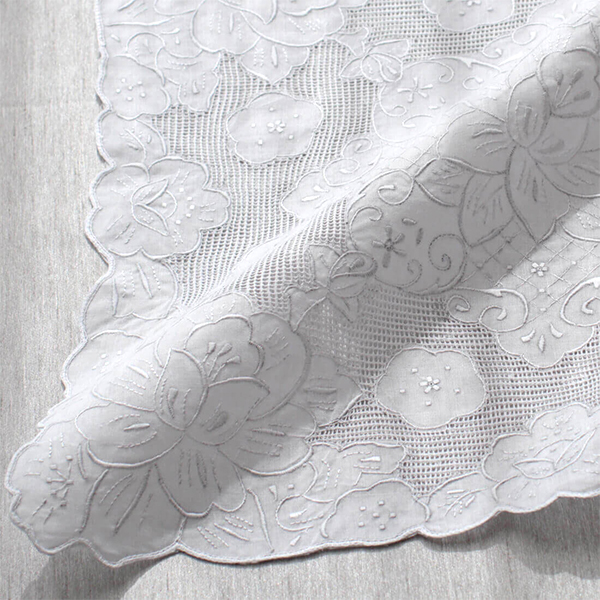 スワトウ〉刺繍ハンカチ [502417513]｜近鉄百貨店ネットショップ