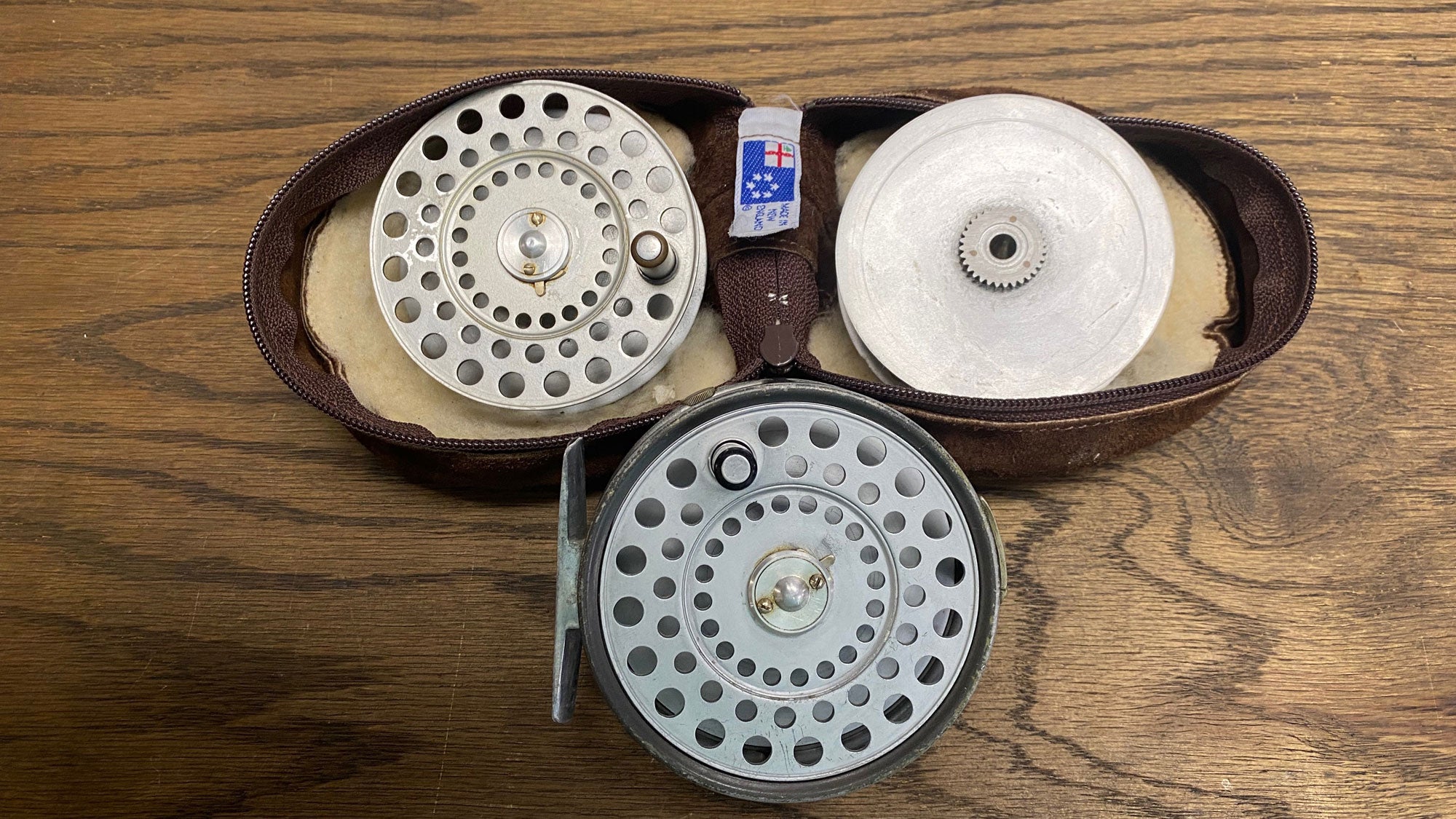 ハディー The Princess フライリール ケース付き 最も安い ハディー