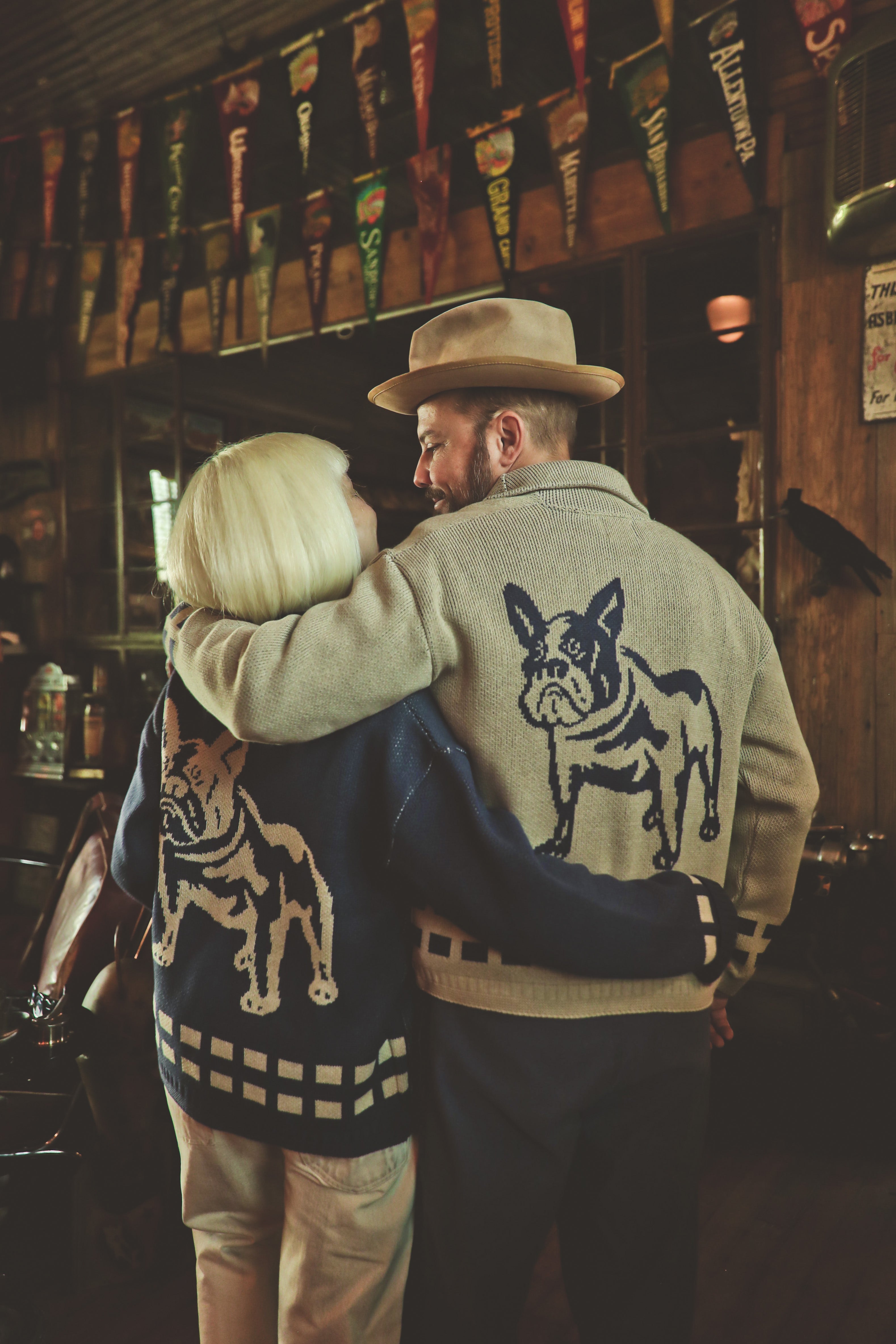 Mr. CHUBBS - SHAWL COLLAR SWEATER / OC-23-AW-09 – GLADHAND & Co.