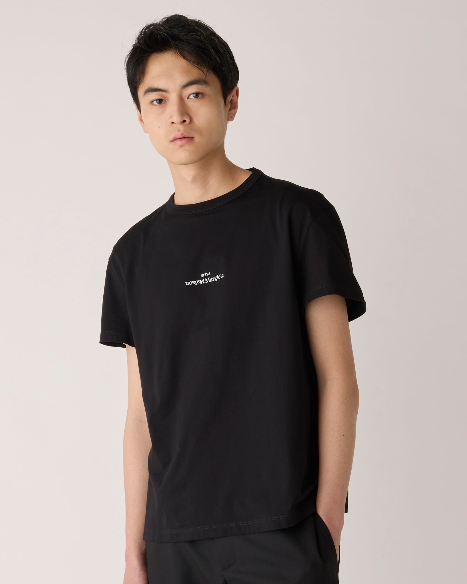 メゾンマルジェラ】ディストーテッド ロゴ Tシャツ – GQ SHOP