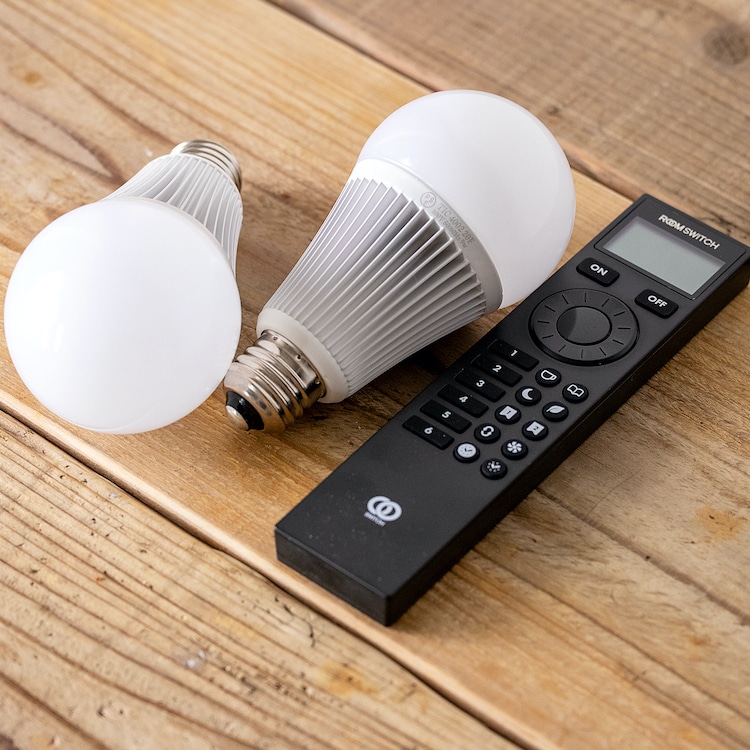 ルームスイッチ(調光・調色 LED電球) (本体E26電球＋リモコン セット