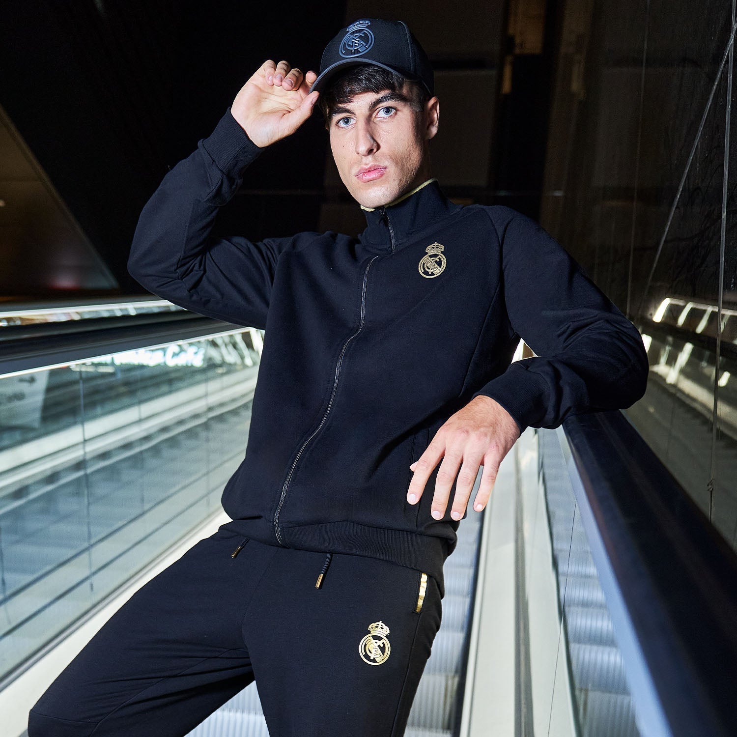 Mens Black & Gold Track Top – The Official Real Madrid CF Online Store