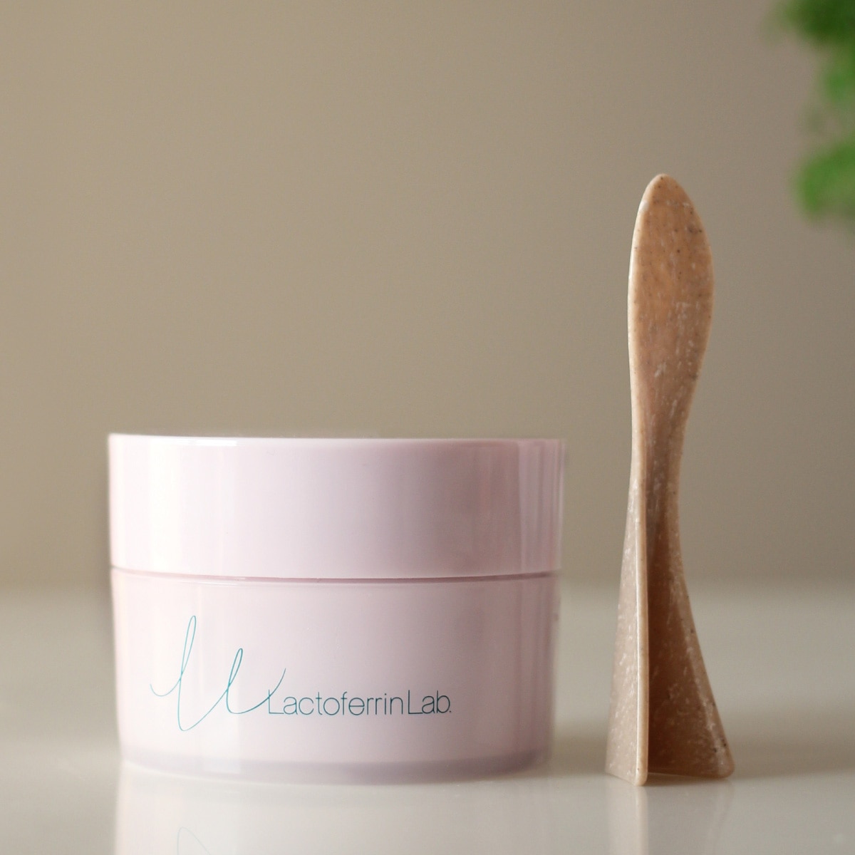 サラヤ｜ラクトフェリン ラボ モイストリフト ジェルセラム 専用