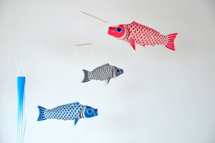 家の中で飾って楽しむ「鯉のぼり」4選|特集|日本シブカワ百貨事典