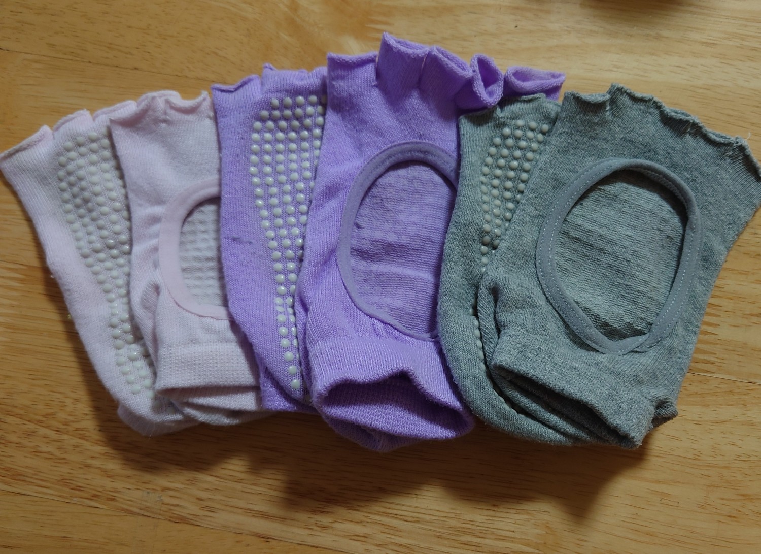 マシンピラティス初心者におすすめ！5本指、滑り止め付きヨガソックス