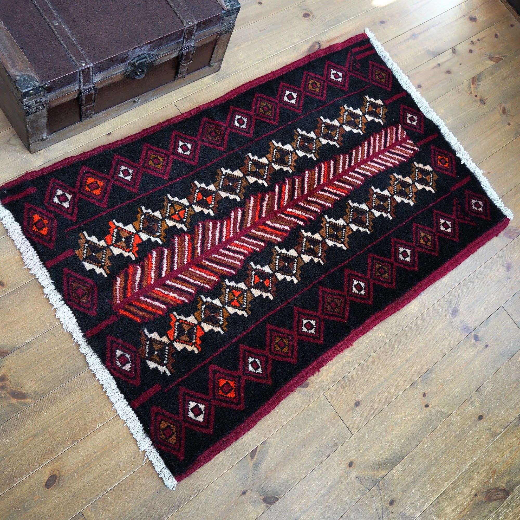 ヴィンテージラグ トライバルラグ バルーチ族(190×105cm)赤・紺・青