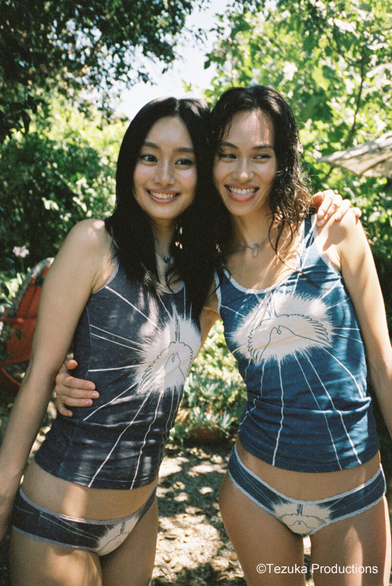 水原希子が手がけるブランド「OK」より生誕70周年を迎えた手塚治虫の