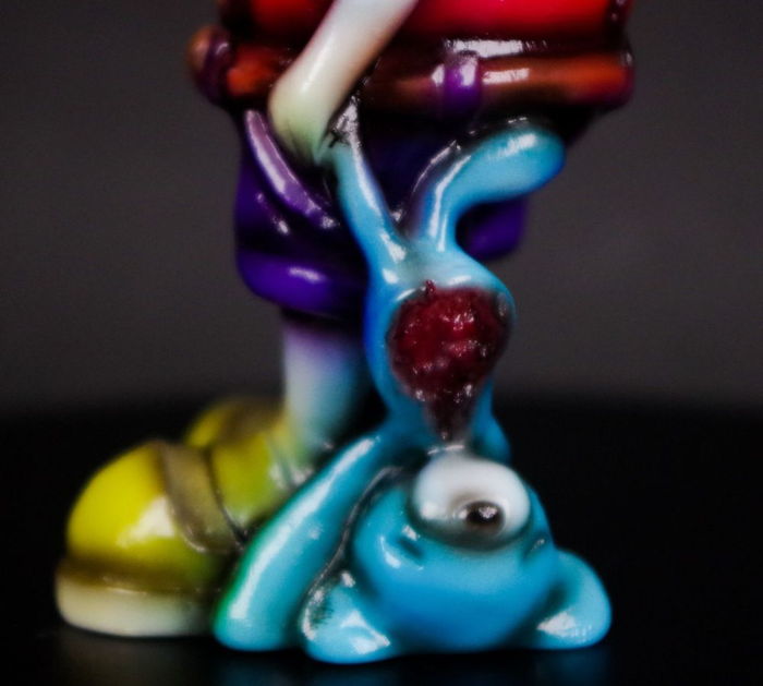 墓場の画廊へかっこわらい雑貨店(笑)から“やばい悪い子”がやってくる