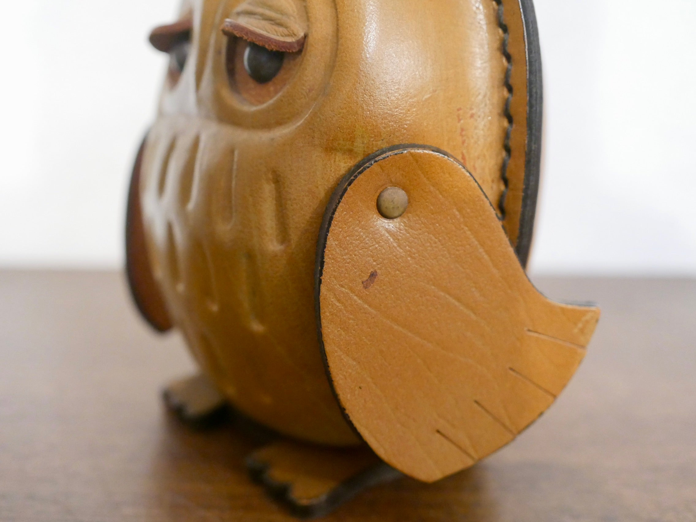 鴻池製作所 ふくろう 貯金箱 本革 レザー KONOIKE – smileantiques