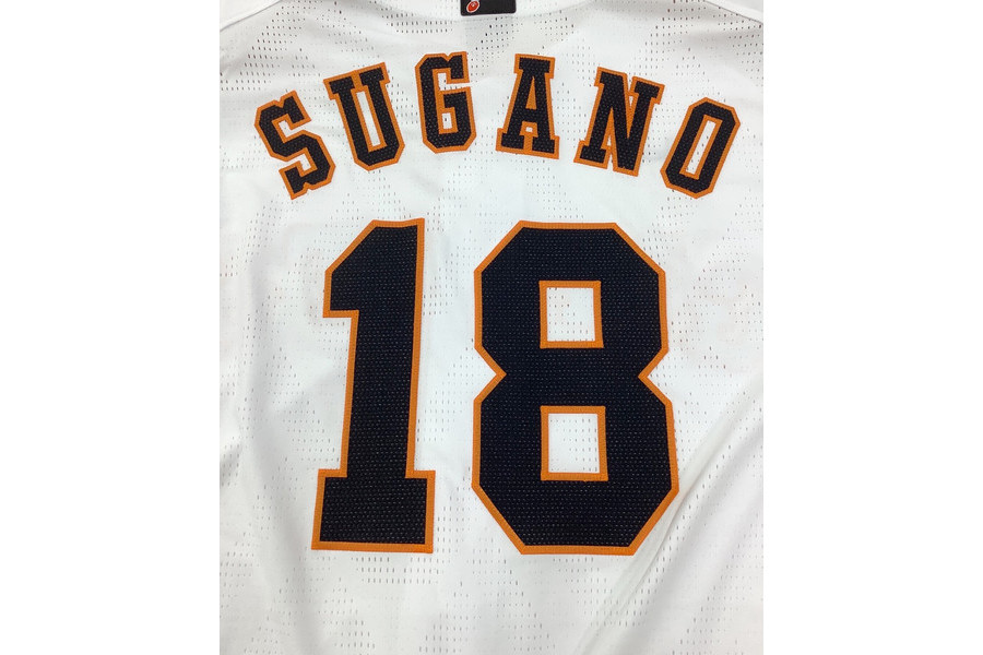 栄光の背番号18”巨人菅野智之投手のプロコレユニフォーム[2022.07.17