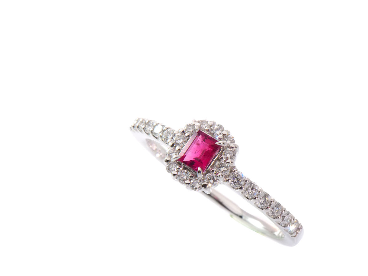 PT レッドベリルリング 0.11ct | 色石好きの宝石店ジュエリーサンライズ