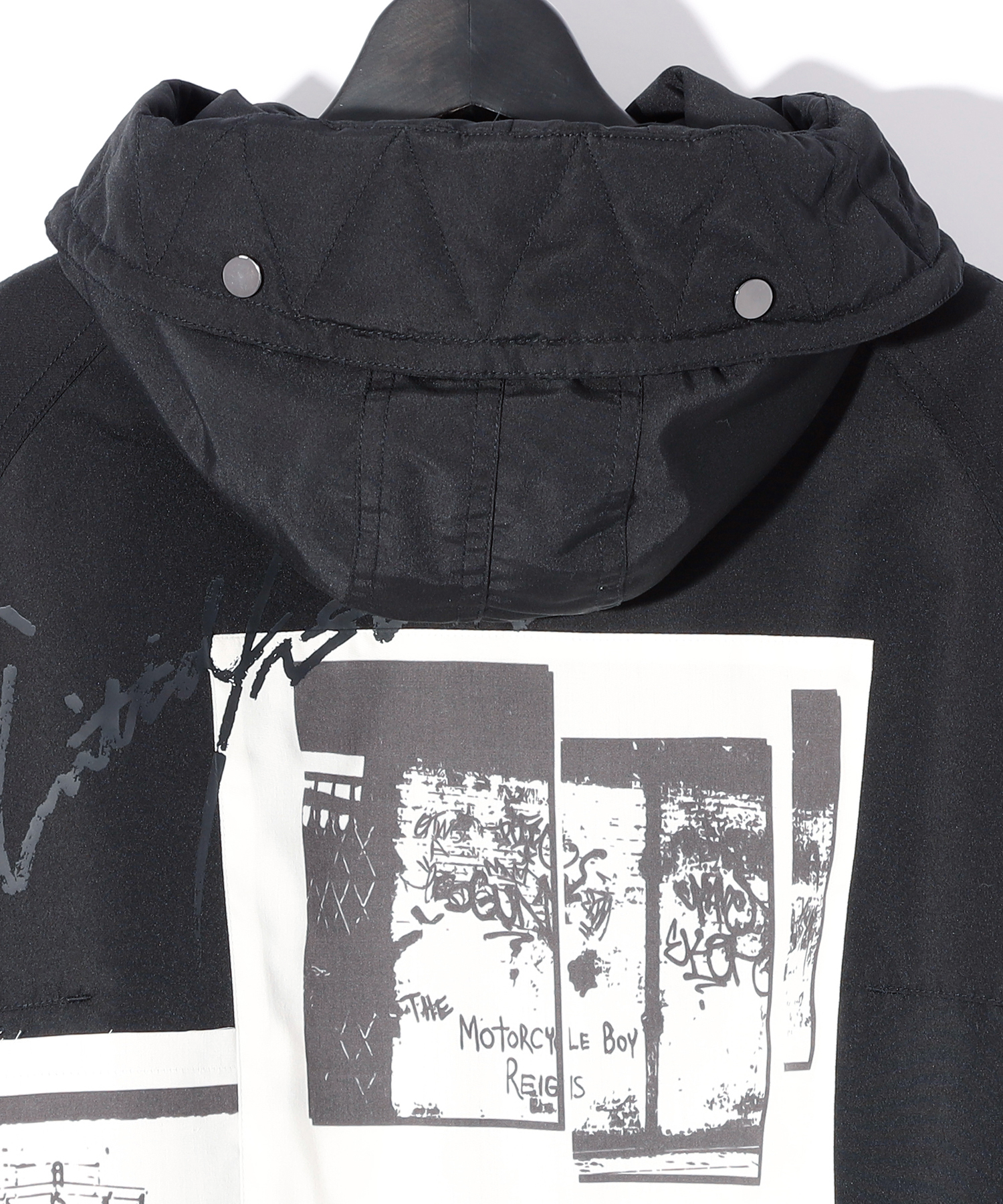 FISHTAIL MODS COAT (GRAPHIC)［BLACK］ | SWITCHBLADE