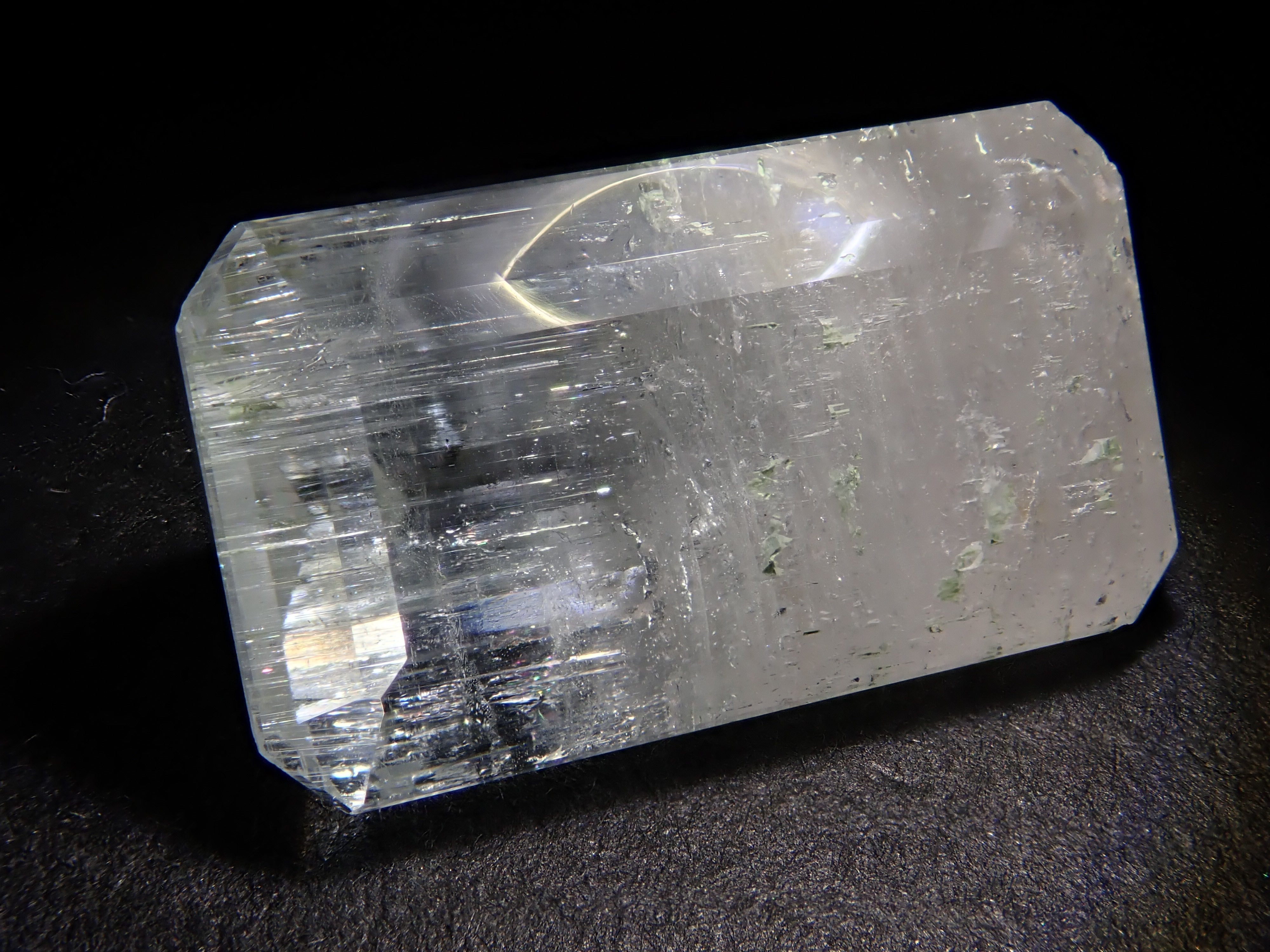 12561863掲載】バイカラーベリル 9.100ctルース