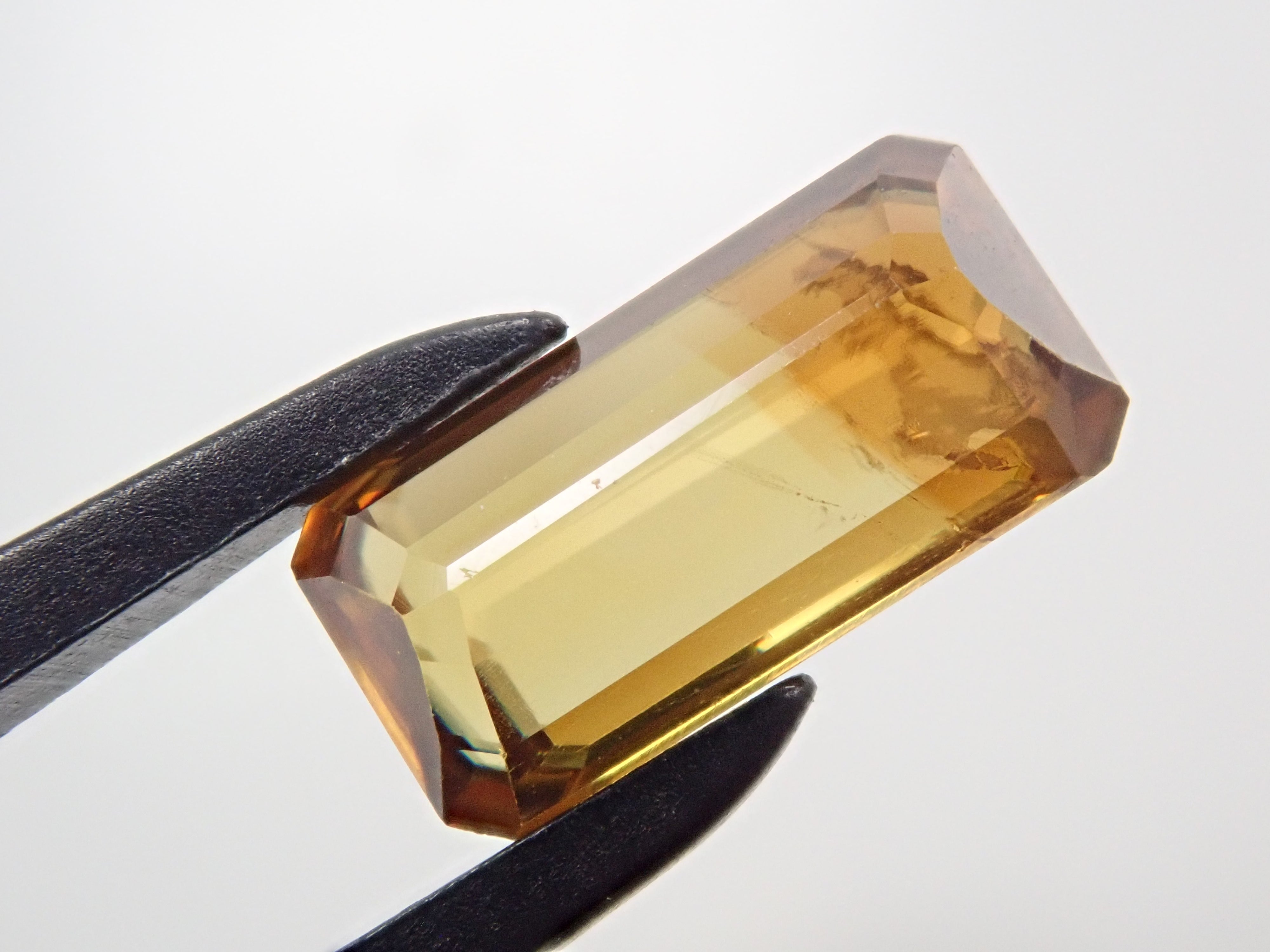 バイカラースフェーン 1.551ctルース