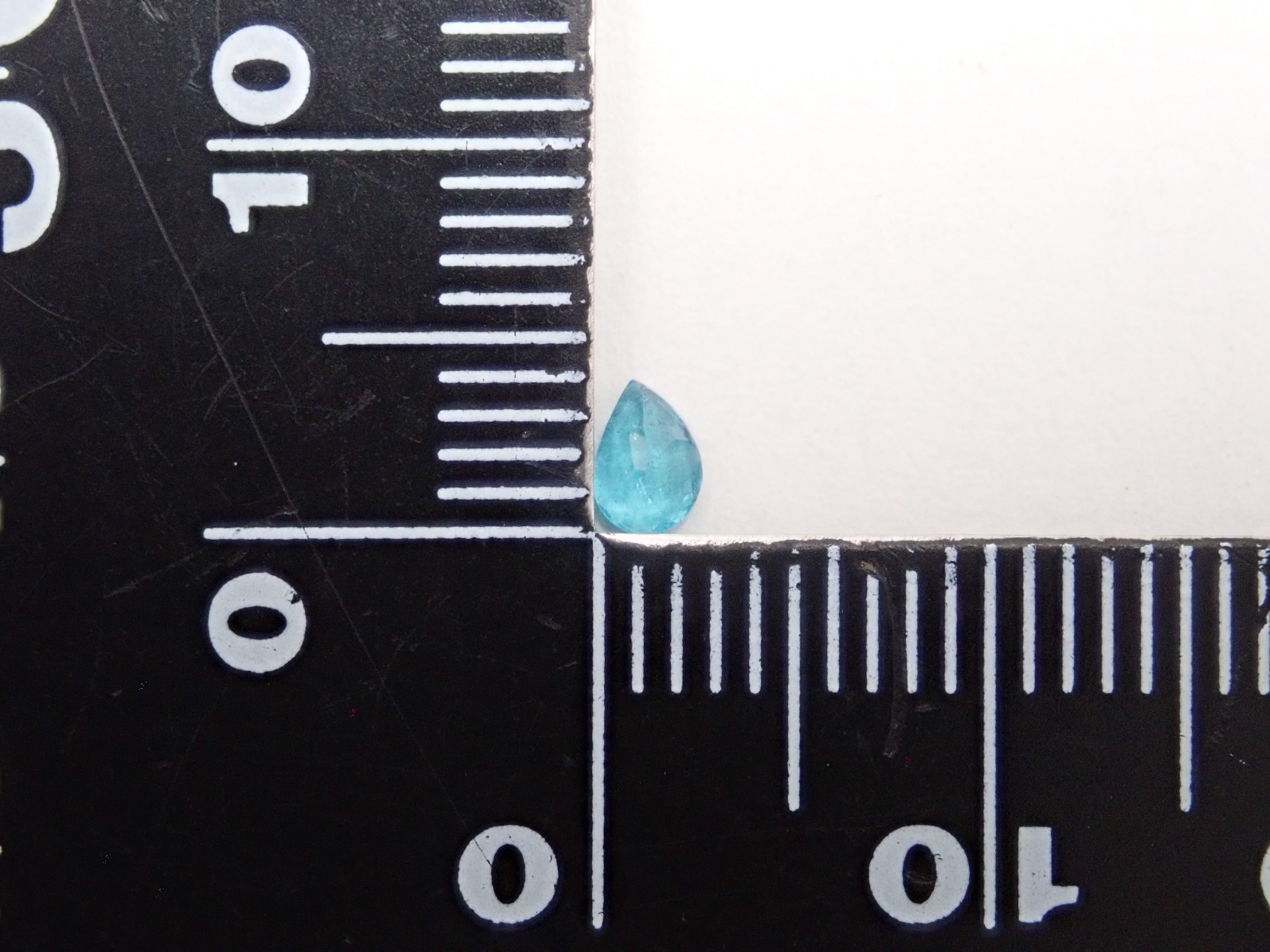 ブラジル産パライバトルマリン 0.120ct《エイトリータ》ルース（CuO