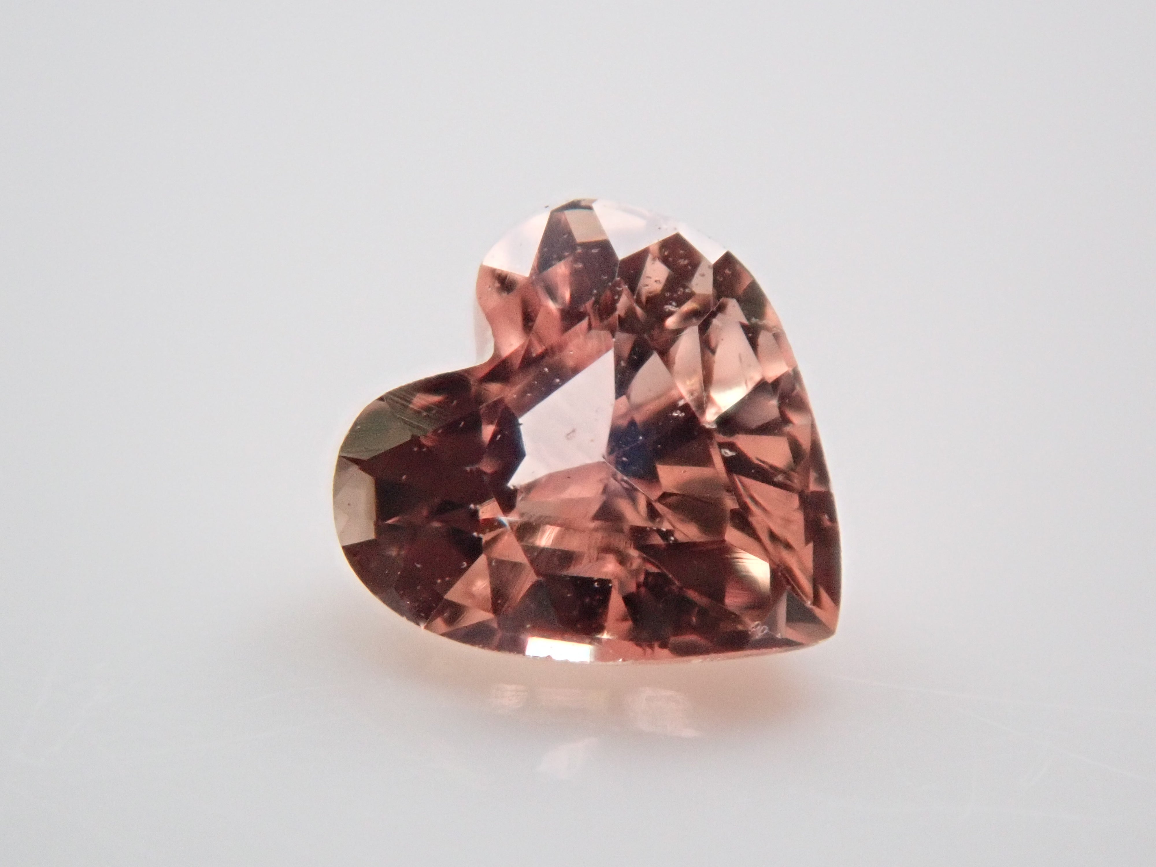 Padparadscha Sapphire 0.203ct Loose (Heart Shape Cut) Japanese-German