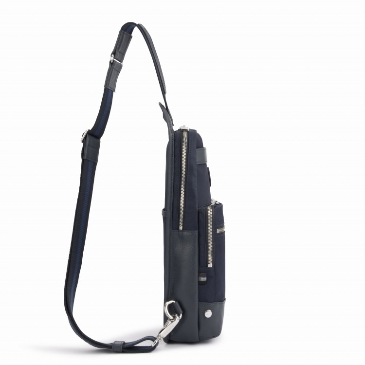 Orobianco／オロビアンコ ソロペルテ ボディバッグ 3L 550g 92956(01