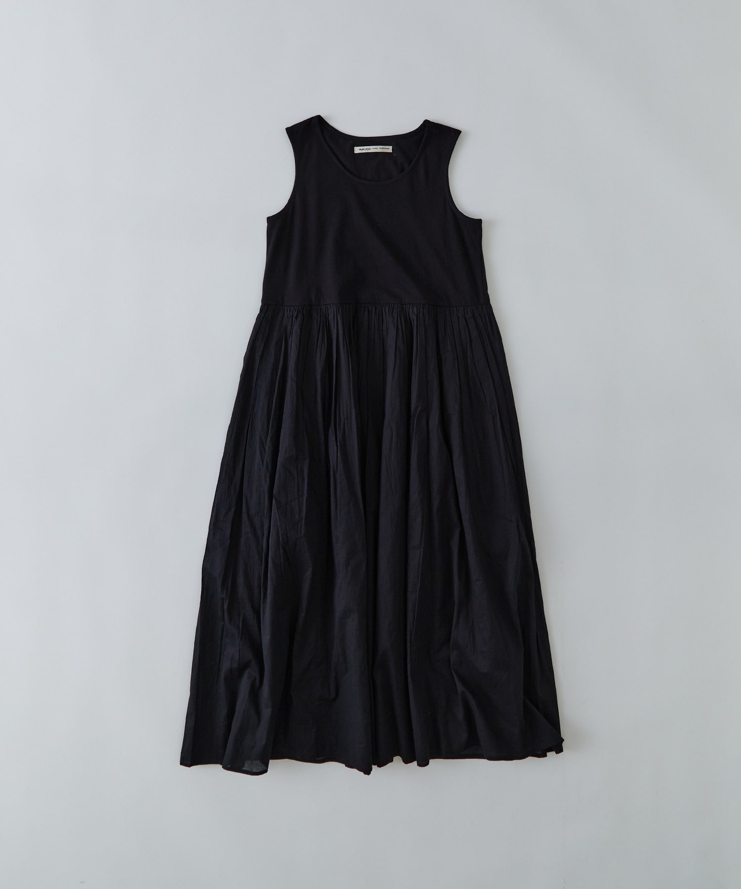 ◇2重布帛ノースリーブワンピース｜BIGI online store - ビギ