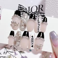 お急ぎ便A♥ ネイルチップ 量産型 韓国 フレンチ 黒 ワンホン スナ系