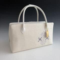 新品未使用 刺繍入り京都 西陣 正絹 帯使用 利休バッグ26208 - メルカリ