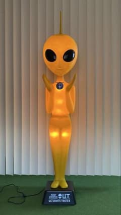 カップヌードル 日清 U.T等身大フィギュア ライト付き - メルカリ