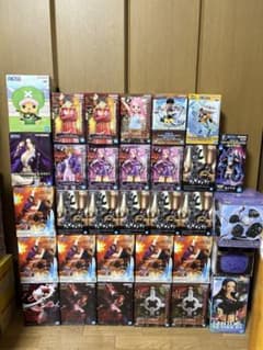 ワンピース フィギュア 32体まとめ売り - メルカリ