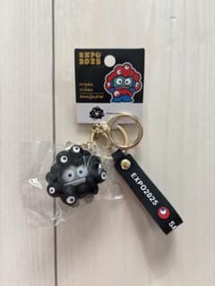 EXPO 2025 ミャクミャクサンリオ キーホルダー 黒なりきりハンギョドン