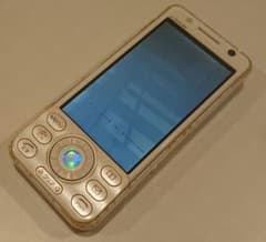 レア アプリ 多数 東方遊夜雀 ドコモ D905i ホワイト ガラケー - メルカリ