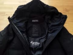 DESCENTE デサント 水沢ダウン S 黒 DAMOGK32U - メルカリ