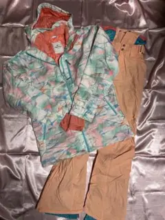 2026年最新】swivel ウェアの人気アイテム - メルカリ