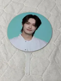 2026年最新】グループ名：SEVENTEEN うちわの人気アイテム - メルカリ