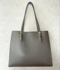 2026年最新】charles & keith a4 バッグの人気アイテム - メルカリ