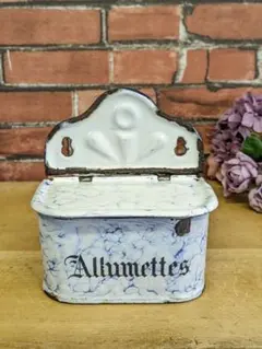 2026年最新】アリュメット缶の人気アイテム - メルカリ