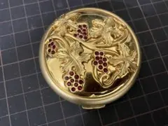 2026年最新】エスティローダーメタルコンパクトの人気アイテム - メルカリ