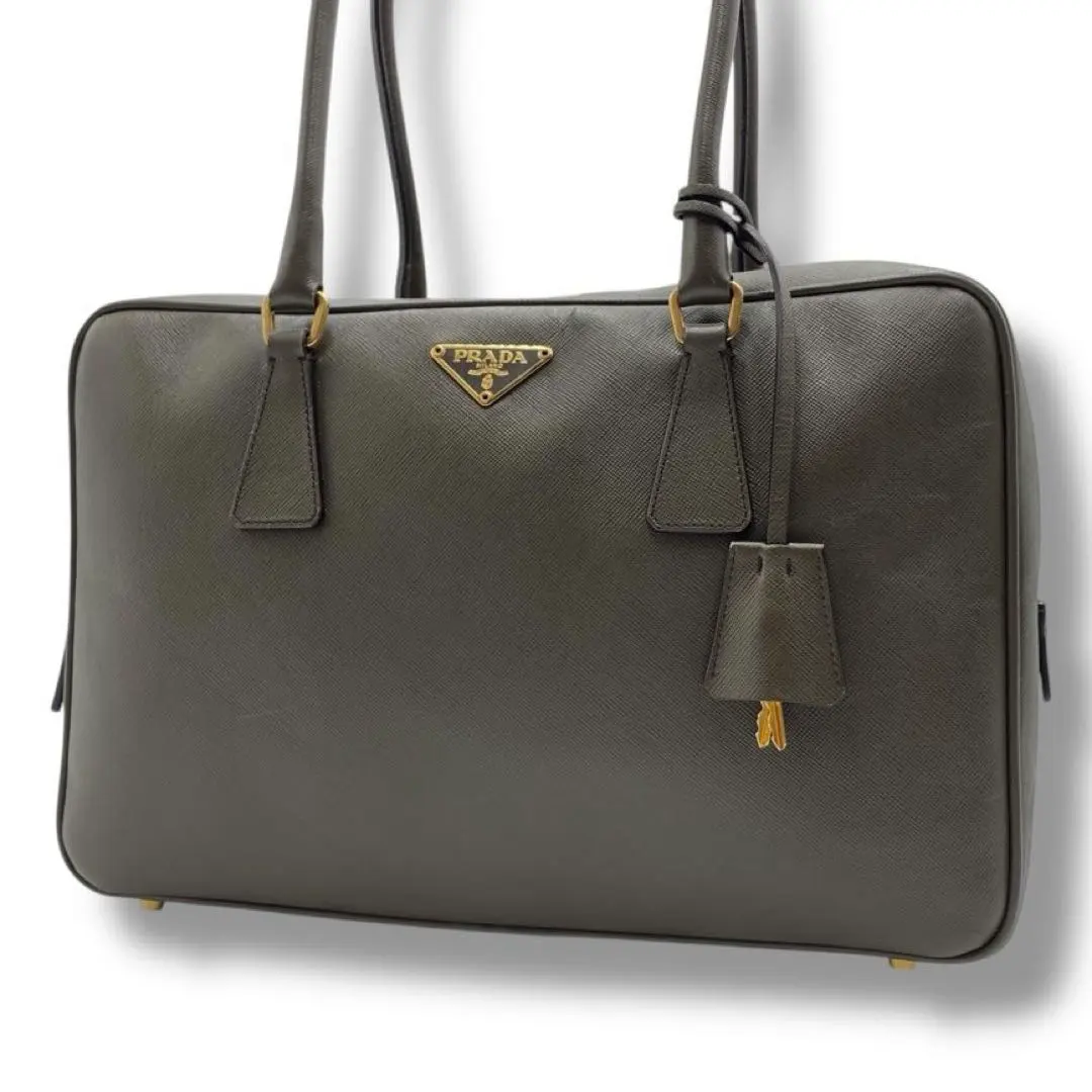 2026年最新】prada プラダ ボーリングバッグの人気アイテム - メルカリ