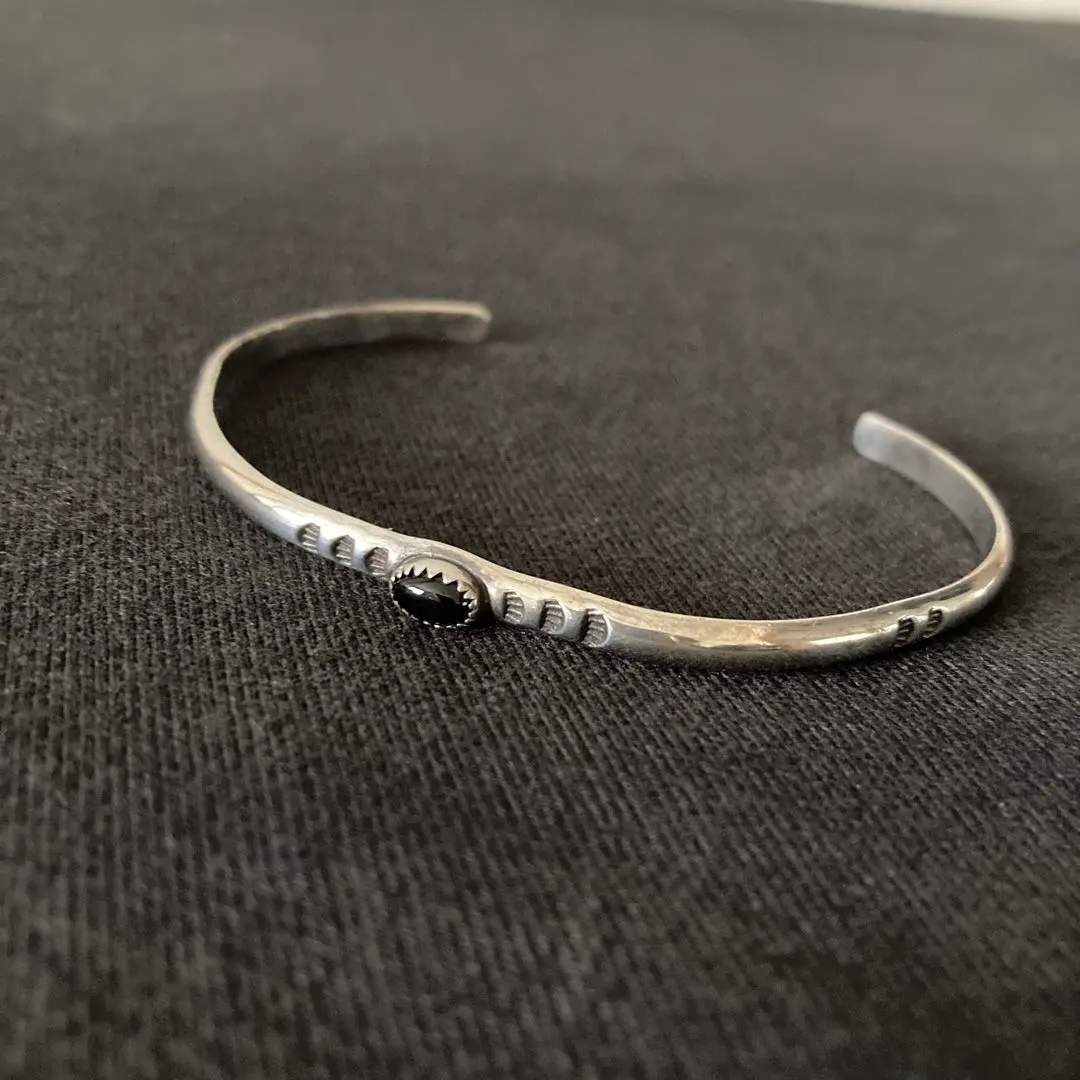 2026年最新】Big Hand バングル・リストバンドの人気アイテム - メルカリ