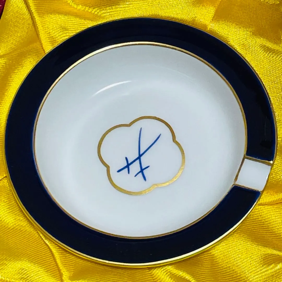 2026年最新】マイセン 灰皿の人気アイテム - メルカリ