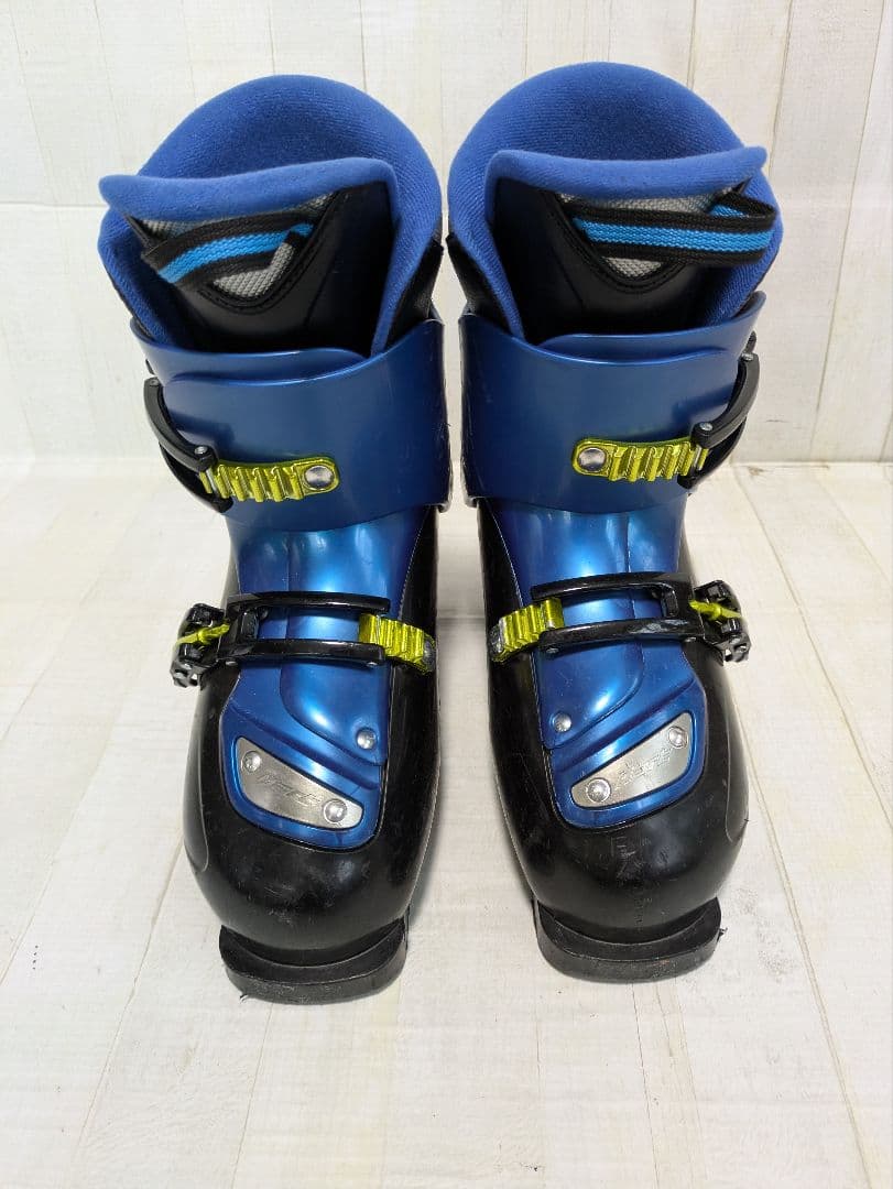 HEAD　SUPERSHAPEスキー板　ブーツ・ストック　ジュニアスキーセット