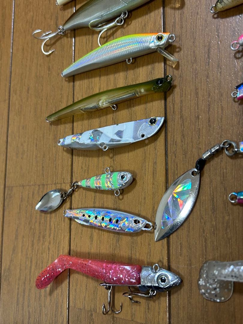 t*e様 シーバスルアー20個セット まとめ売り　ダイワ　シマノ他