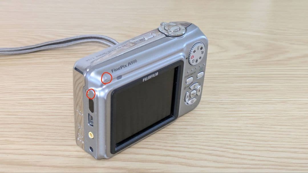 FUJIFILM FinePix A900 デジカメ 単三電池