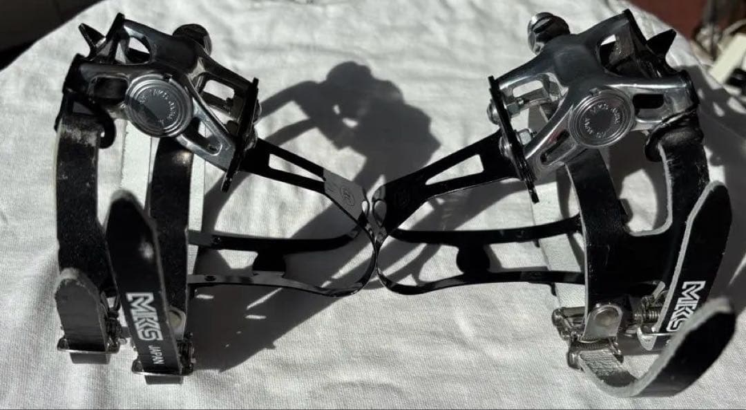 MKS 三ヶ島製作所 ペダル トゥーストラップセット SUPREME ブルーラグ