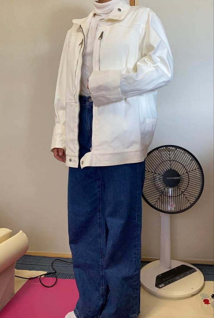 LOUIS VUITTON ホワイトアウター