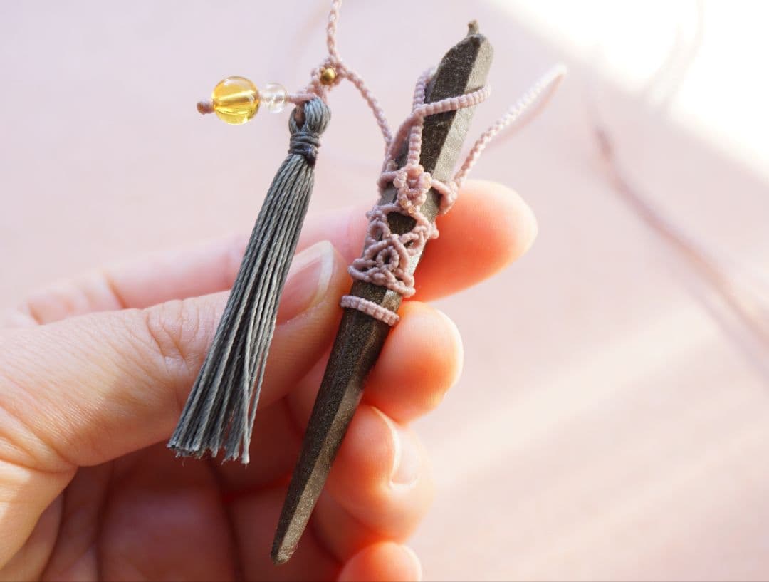 《まっすぐに》ヒマラヤ産クローライトクリスタル　ターコイズ　マクラメ　ネックレス