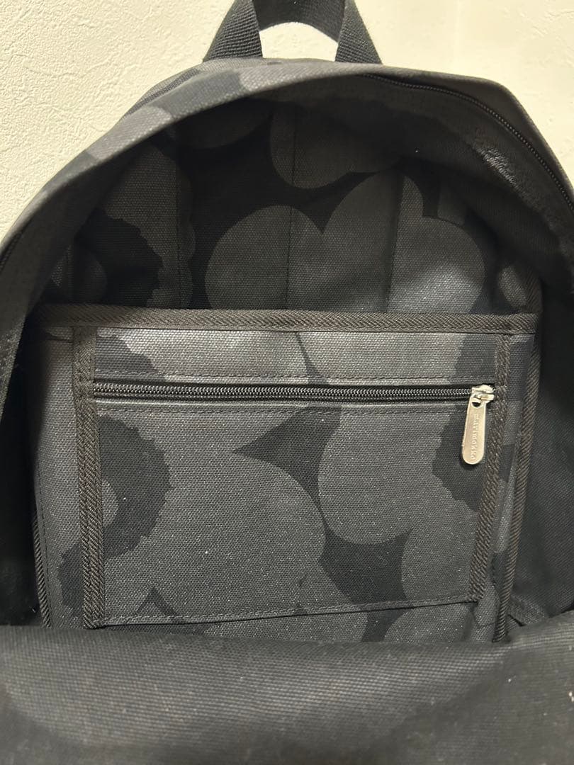 か*み様 【廃盤品】マリメッコ Pieni ウニッコ　ブラック バックパック