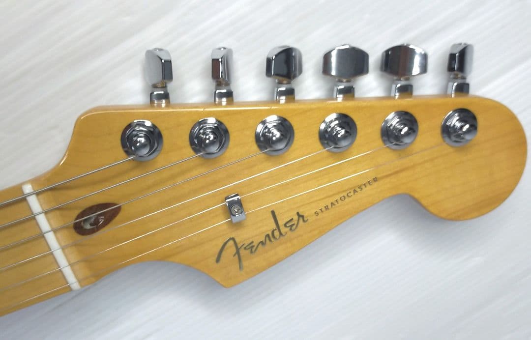 ギター Fender USA American Ultra Stratocaster