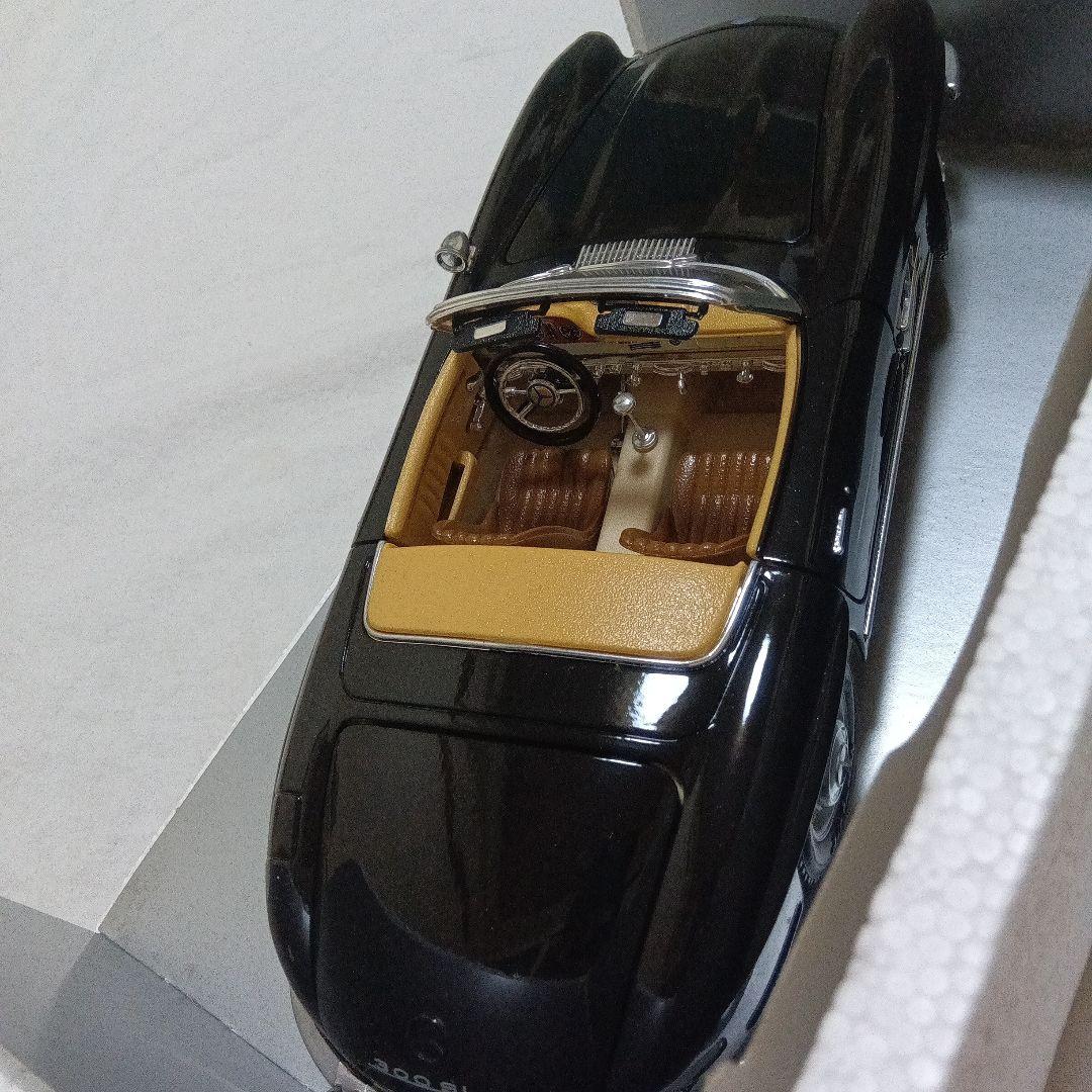 メルセデスベンツ 300SL ロードスター 1/18