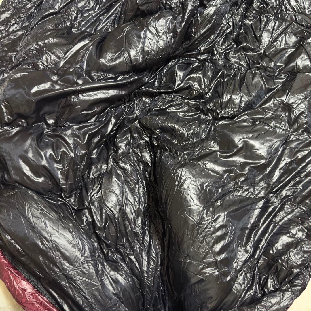 美品NANGA ダウンシュラフ760FP寝袋810DX ショートサイズ　レッド